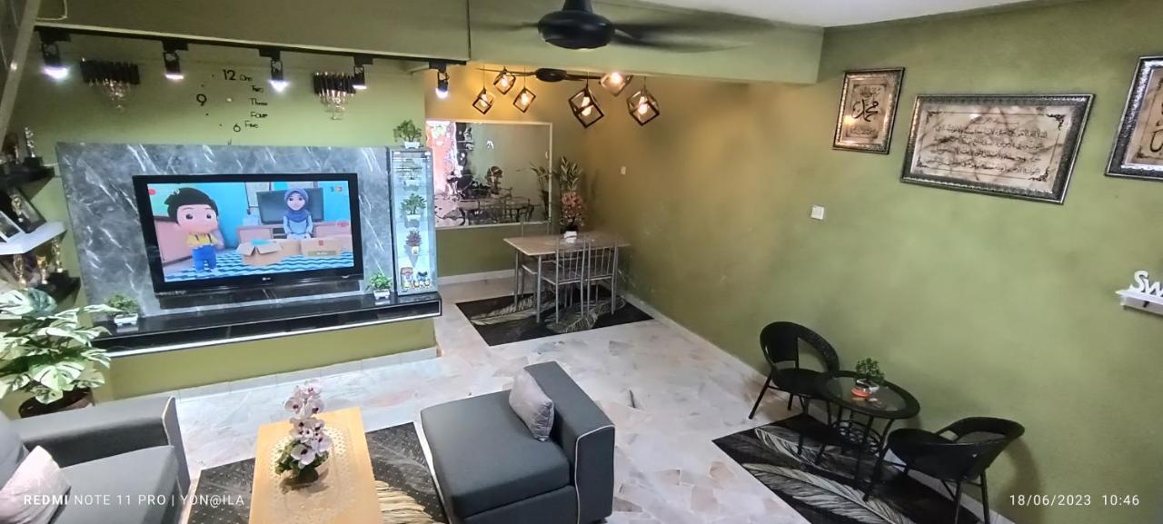 Homestay Rezeki Batu Gajah Eksteriør billede